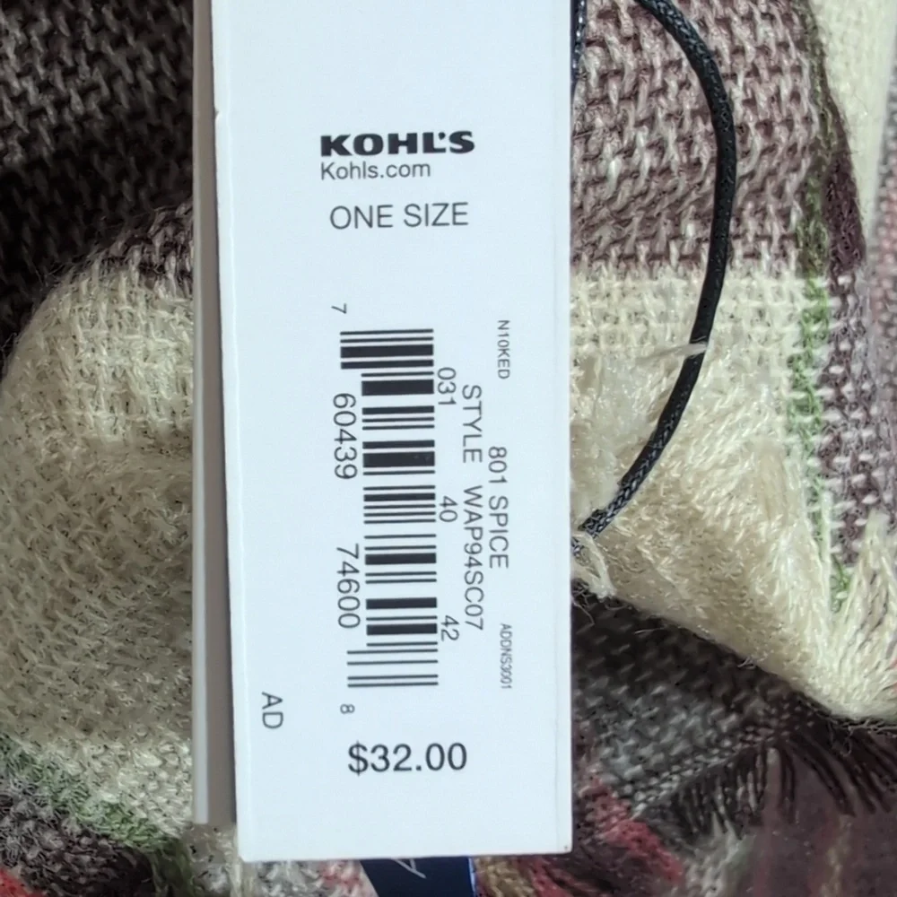APT.9 Large Scarf Perfect For Fall Season